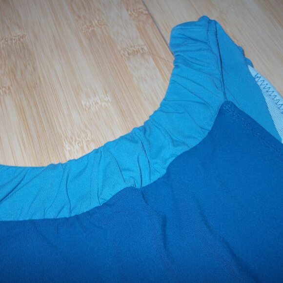 Lucy Size S Blue Top Built In Bra Exercise Blouse Exercise Athletic - Picture 3 of 8